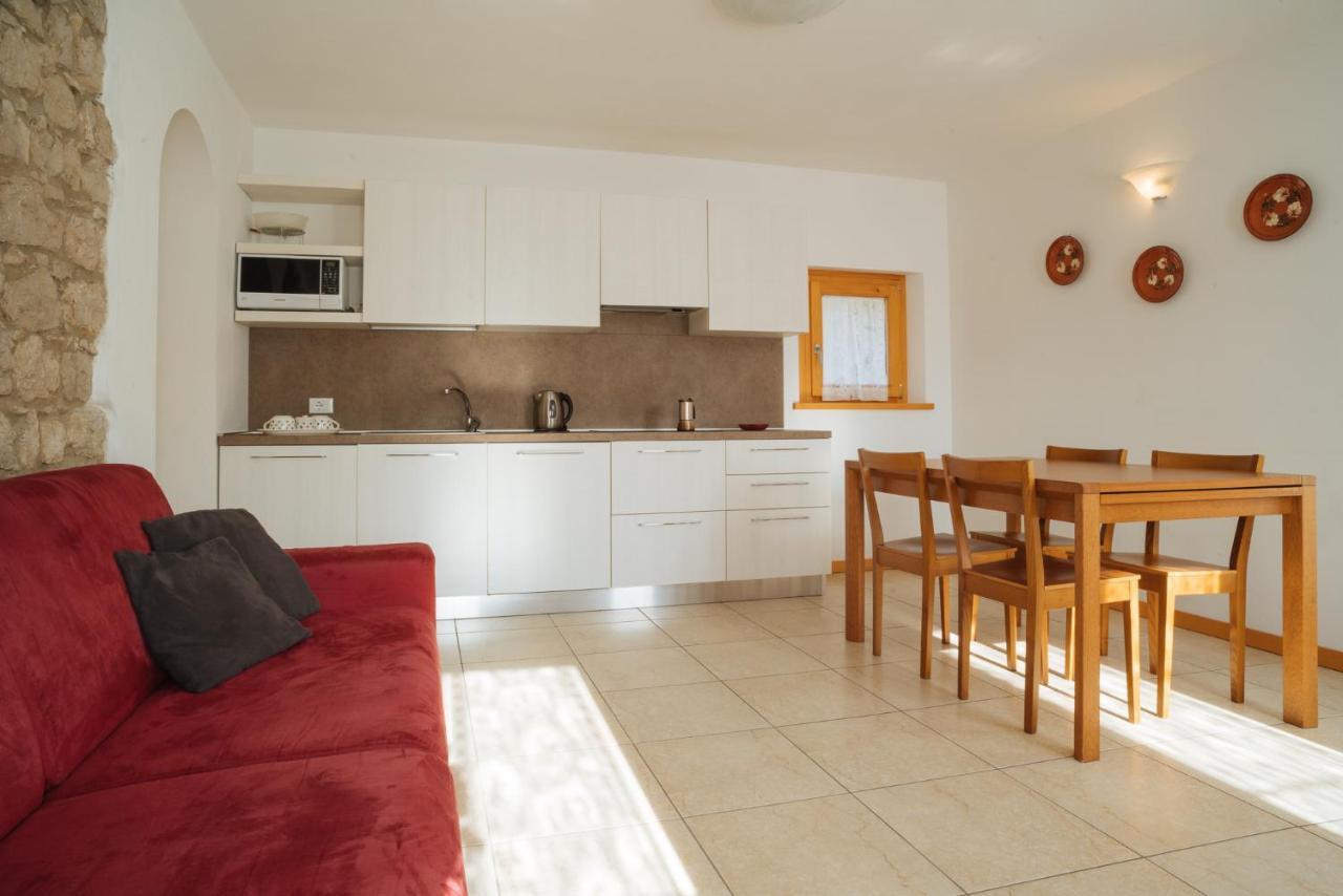 Albergo Diffuso Polcenigo Casa Rigo エクステリア 写真